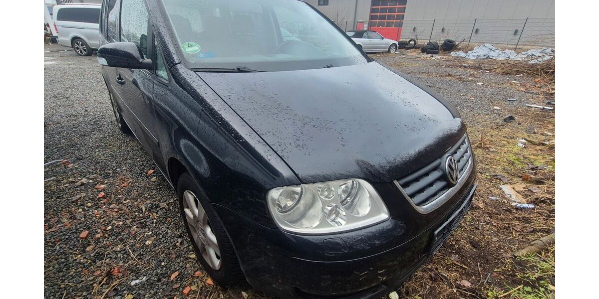 VW Touran 200.000 km 2.999 &euro; Achim 28832
