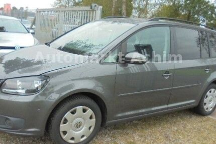 VW Touran 243.000 km 6.990 € Achim 28832