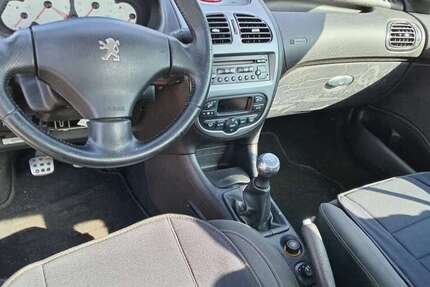 Peugeot 206 227.000 km 1.900 € Bremen 28309