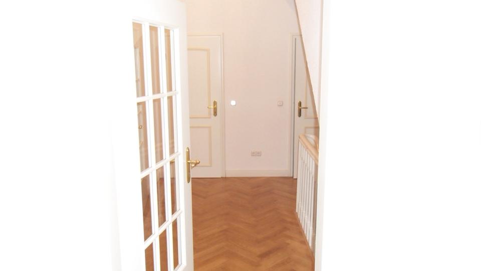 Hochparterre Bremen Schwachhausen - 3 Zimmer, 160 m&sup2;, 520.000&euro; | Angebot:27112733