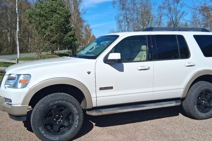 Ford Explorer 133.000 km 10.900 &euro; Grasberg 28879