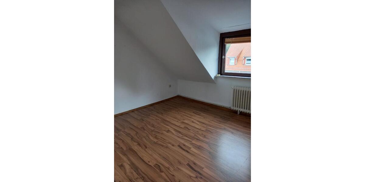 Dachgeschoßwohnung Bremen Huchting - 2 Zimmer, 40 m&sup2;, 550&euro; | Angebot:25175376