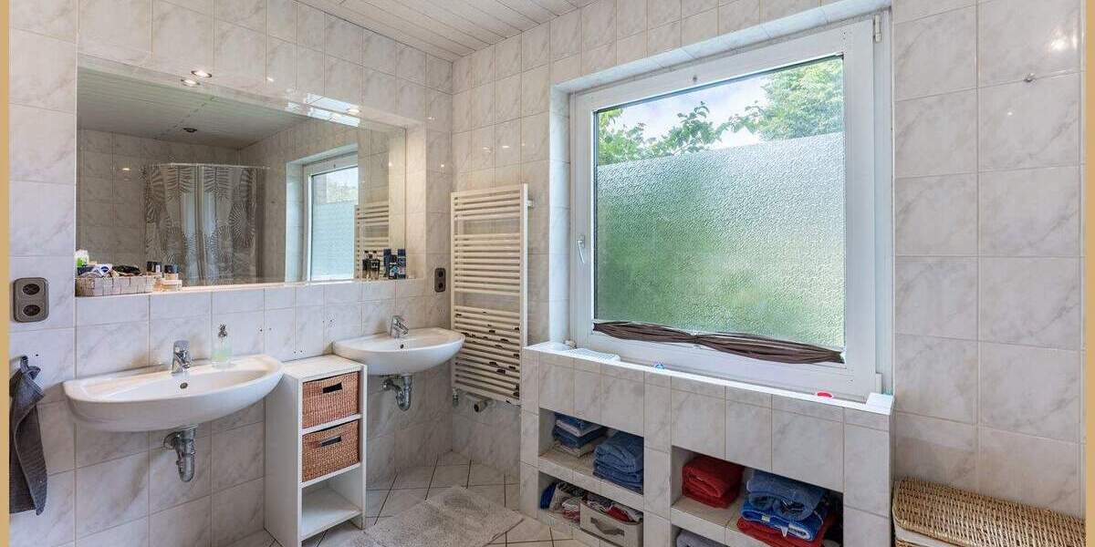 Einfamilienhaus Berne - 7 Zimmer, 233 m&sup2;, 329.000&euro; | Angebot:25684170