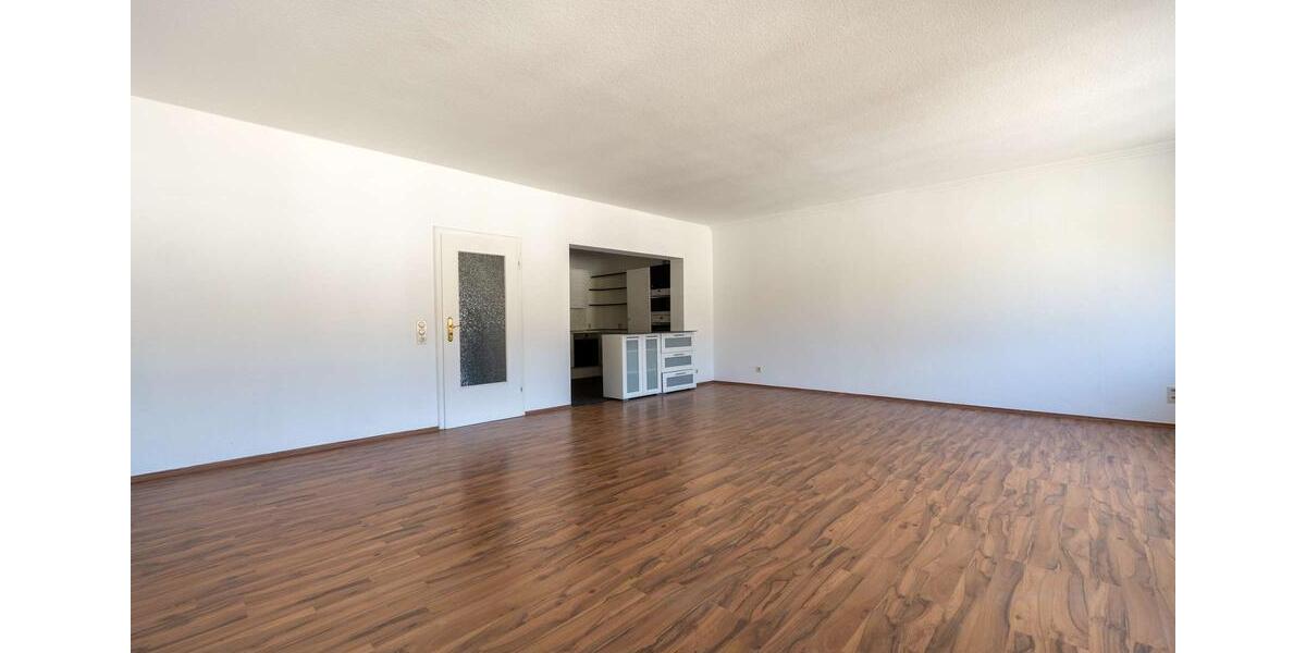 Etagenwohnung Bremen Schwachhausen - 3 Zimmer, 110 m&sup2;, 1.350&euro; | Angebot:26178311