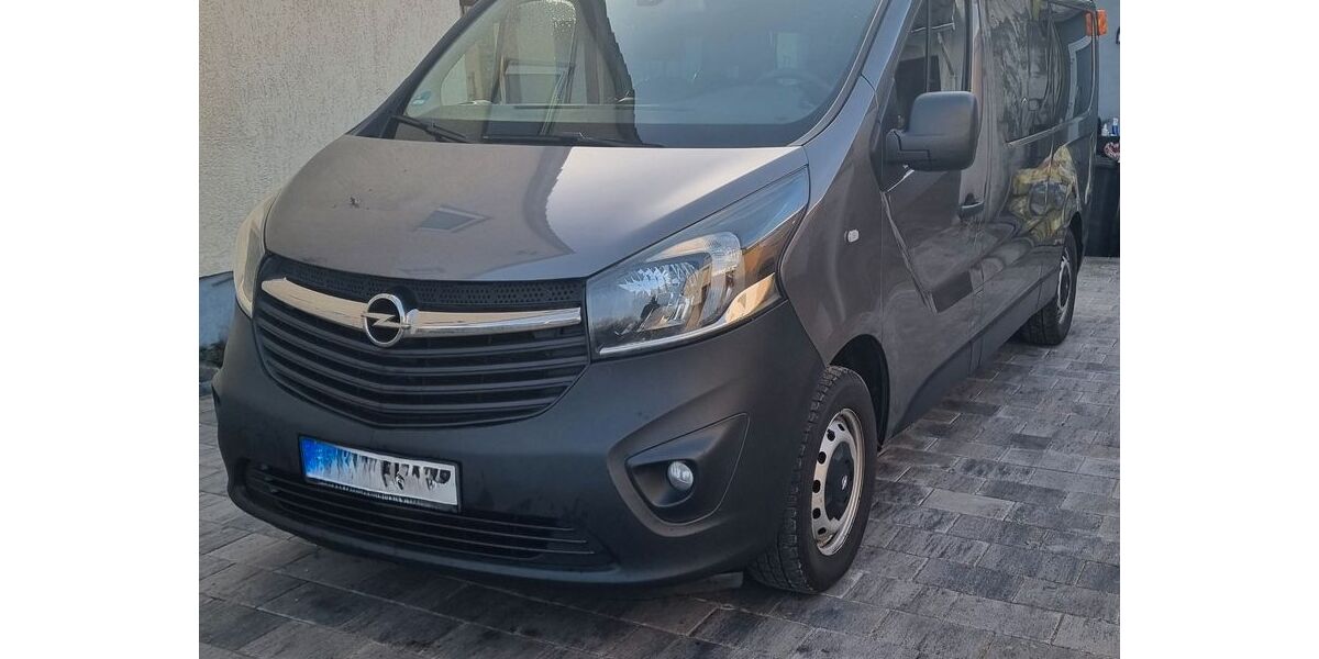Opel Vivaro 191.000 km 11.750 &euro; Langwedel 27299