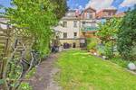 Bremen - Woltmershausen . Modernes Wohnen auf drei Ebenen - Reihenmittelhaus mit schönem Garten