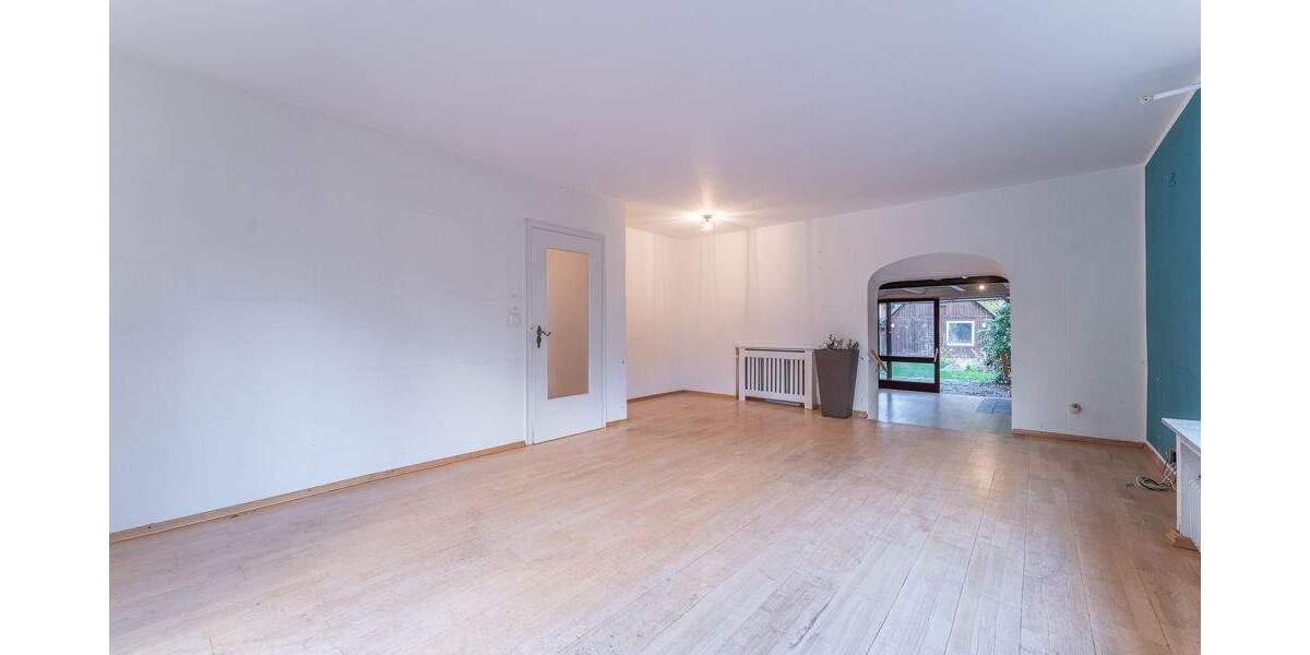 Einfamilienhaus Bremen / Oberneuland Oberneuland - 8 Zimmer, 220 m&sup2;, 499.000&euro; | Angebot:25680902