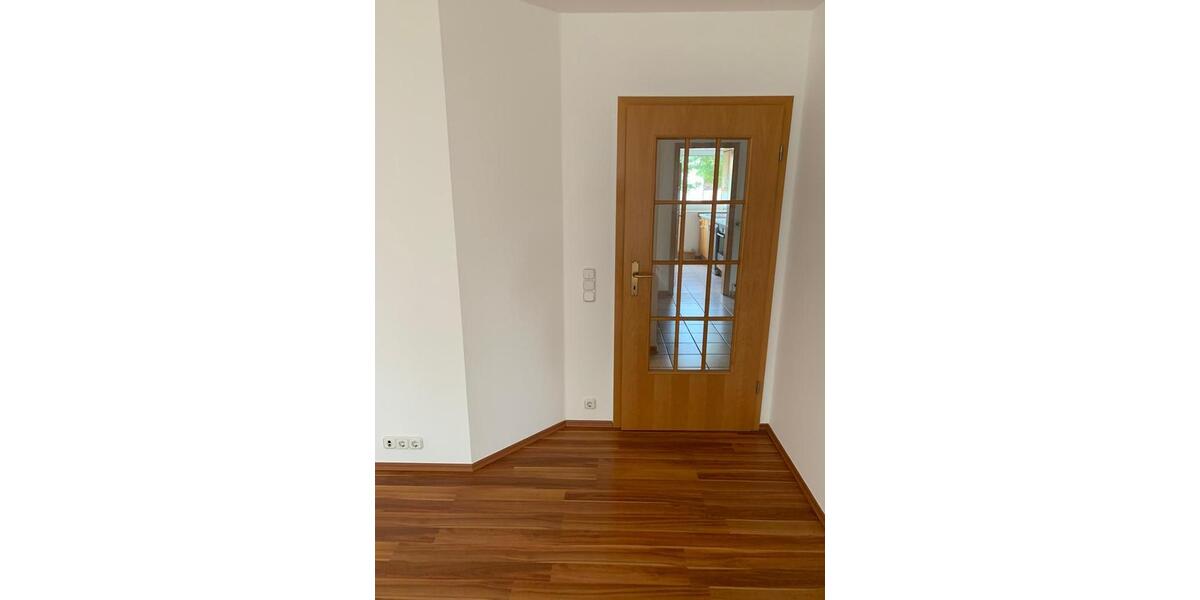 Etagenwohnung Bremen Vegesack - 3 Zimmer, 82 m&sup2;, 900&euro; | Angebot:26522887