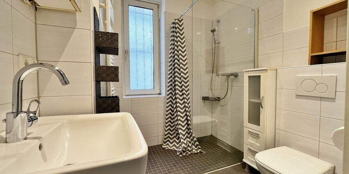 Etagenwohnung Bremen Neustadt - 3 Zimmer, 85 m&sup2;, 229.000&euro; | Angebot:25743578