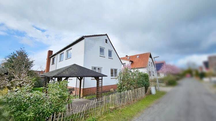 Doppelhaushälfte Grasberg - 9 Zimmer, 180 m&sup2;, 299.000&euro; | Angebot:25998715