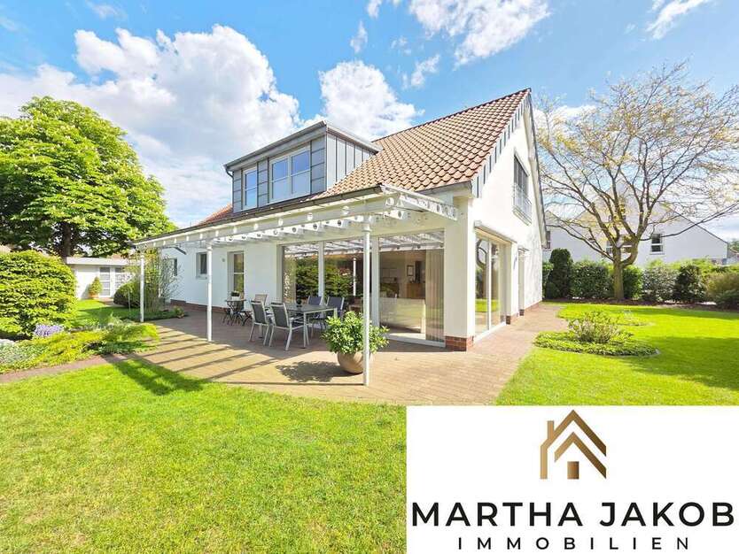 Haus zum Kaufen in Delmenhorst 649.900 € 227 m²