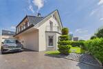 Achim - Uphusen . Modernes Einfamilienhaus mit Wintergarten & großem Garten