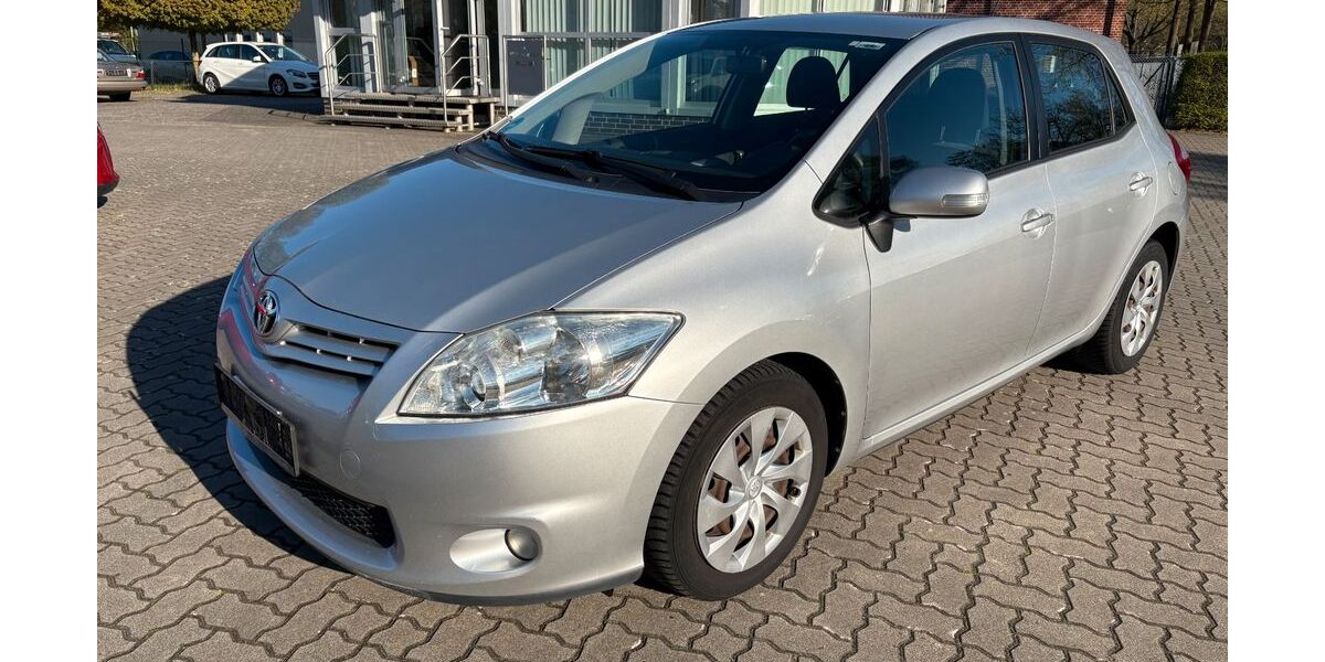 Toyota Auris 168.350 km 4.950 &euro; Bremen 28357