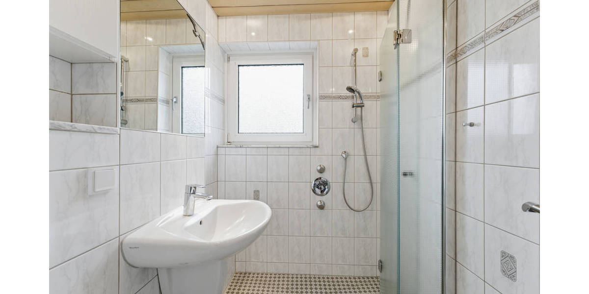 Etagenwohnung Bremen / Huchting Kirchhuchting - 3 Zimmer, 73 m&sup2;, 155.000&euro; | Angebot:25996674