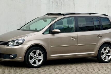 VW Touran 140.000 km 9.400 &euro; Bremen 28201