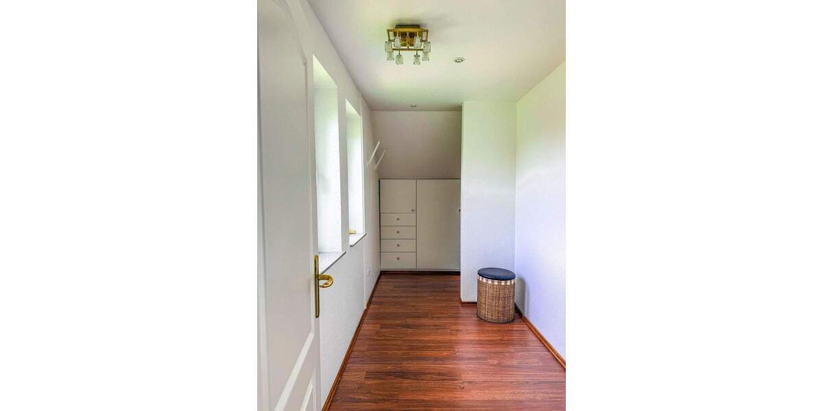 Einfamilienhaus Syke Gessel - 8 Zimmer, 282 m&sup2;, 599.000&euro; | Angebot:25155256