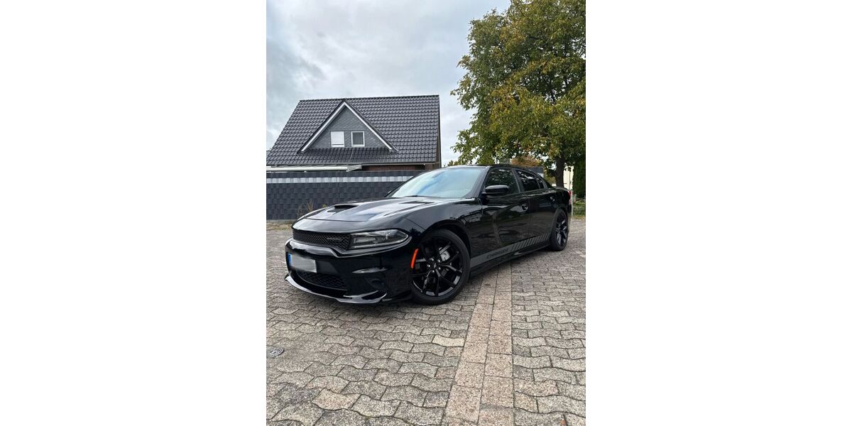 Dodge Charger 42.000 km 32.500 &euro; Ganderkesse 27777