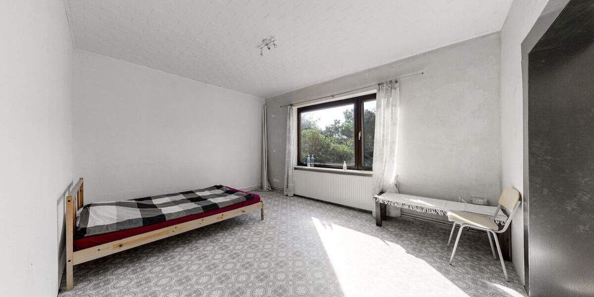 Mehrfamilienhaus, Wohnhaus Ganderkesee - 9 Zimmer, 210 m&sup2;, 399.000&euro; | Angebot:25693011