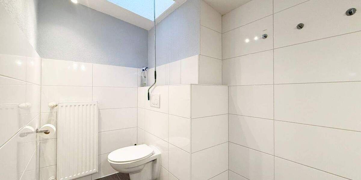 Gewerbeobjekt Bremen Kirchhuchting - 8 Zimmer, 451 m&sup2;, 389.000&euro; | Angebot:25771365