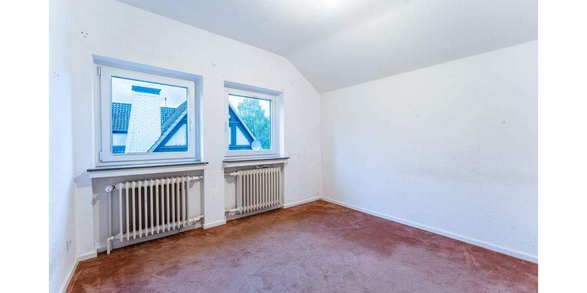 Einfamilienhaus Bremen / Oberneuland Oberneuland - 8 Zimmer, 220 m&sup2;, 499.000&euro; | Angebot:25680902