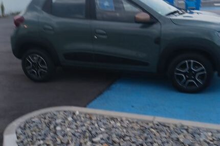 Dacia Spring 22.000 km 13.000 &euro; Bassum 27211