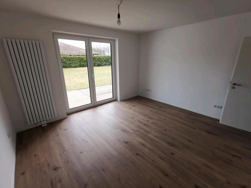 Sanierter Bungalow Haus mit großem Garten Grundstück in Sottrum