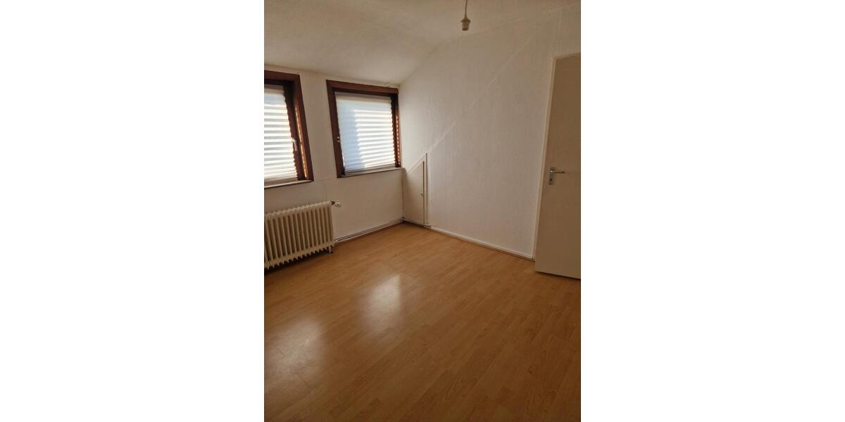 Dachgeschoßwohnung Bremen Findorff - 2.5 Zimmer, 53 m&sup2;, 168.000&euro; | Angebot:26124171