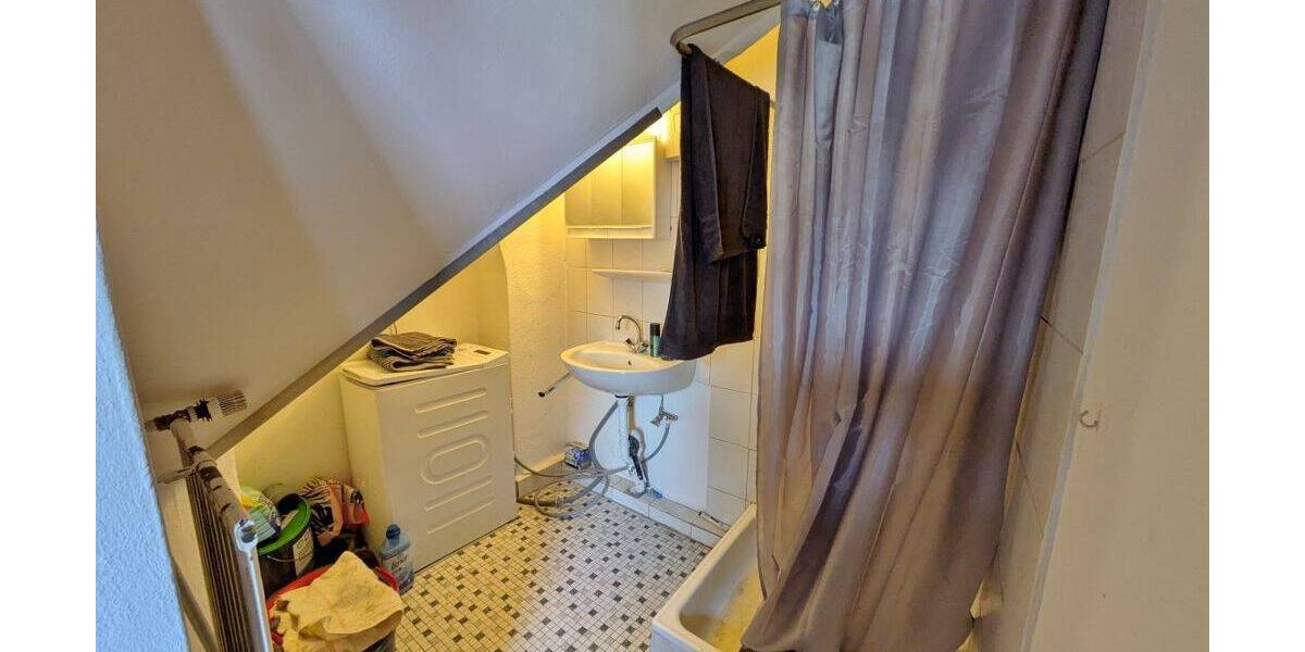 Mehrfamilienhaus, Wohnhaus Bremen Lindenhof - 6 Zimmer, 130 m&sup2;, 249.000&euro; | Angebot:26917380