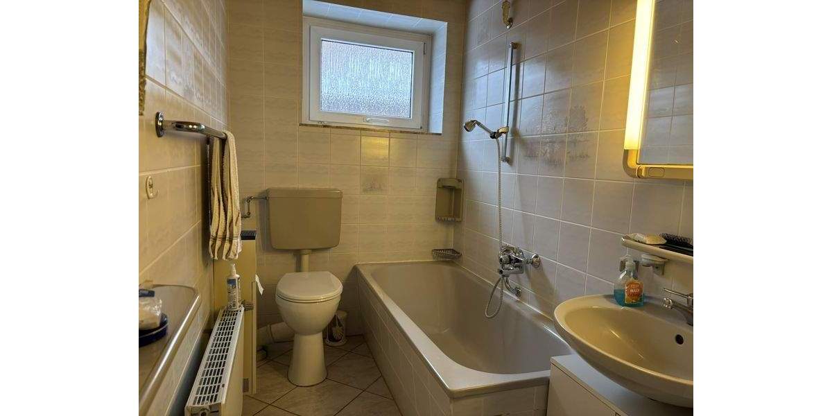 Mehrfamilienhaus, Wohnhaus Bremen / Rekum Rekum - 6 Zimmer, 127 m&sup2;, 299.000&euro; | Angebot:26037593