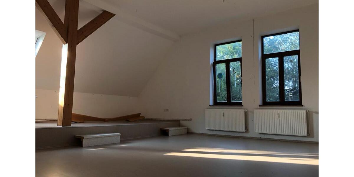 Dachgeschoßwohnung Elsfleth - 5 Zimmer, 171 m&sup2;, 1.085&euro; | Angebot:25904817