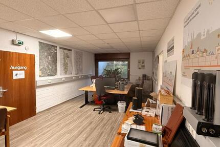 Verschiedene Nutzungsmöglichkeiten! Gewerbefläche im Souterrain in zentraler Lage von Leeste! zimmer