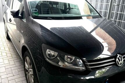 VW Touran 147.000 km 9.900 &euro; Achim 28832