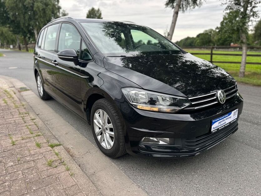 VW Touran 174.998 km 13.499 € Sottrum 27367