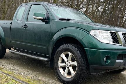 Nissan Navara 158.000 km 9.790 &euro; Bremen 28197