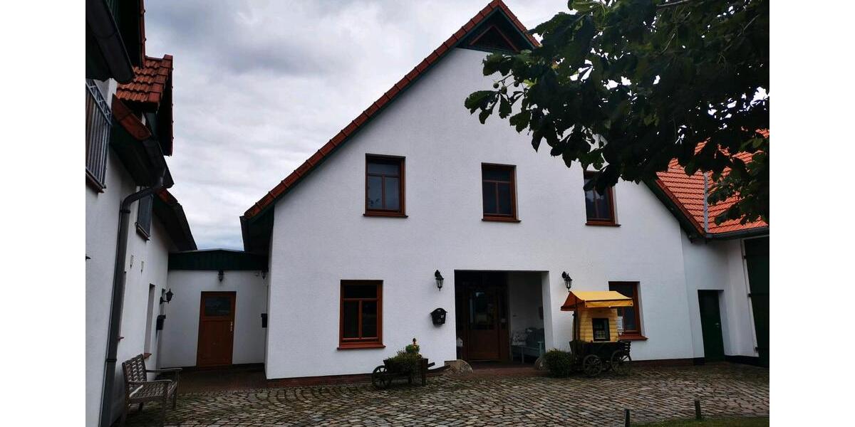 Etagenwohnung Weyhe - 4 Zimmer, 180 m&sup2;, 920&euro; | Angebot:25613383