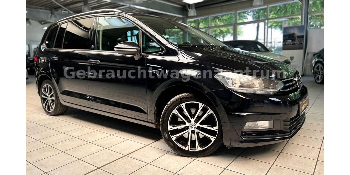 VW Touran 233.200 km 11.990 &euro; Bremen 28207