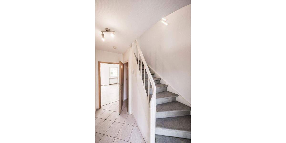 Reihenmittelhaus Stuhr Brinkum - 4 Zimmer, 96 m&sup2;, 249.900&euro; | Angebot:25153902