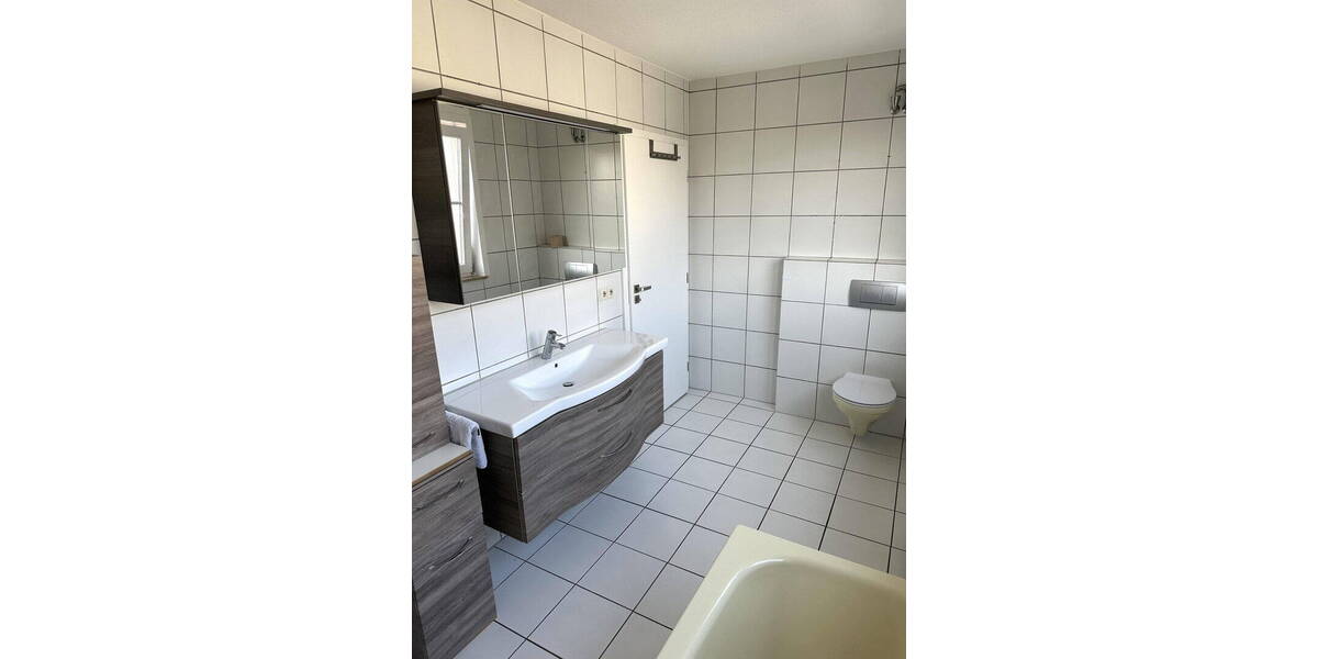 Etagenwohnung Brinkum Brinkum - 3 Zimmer, 96 m&sup2;, 255.000&euro; | Angebot:26472805