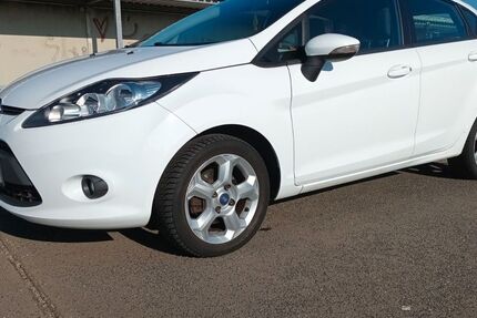 Ford Fiesta 113.000 km 4.500 &euro; Bremen 28277