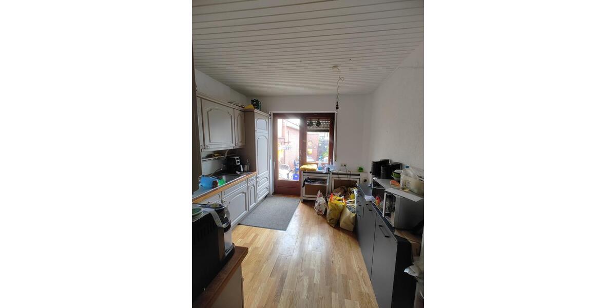 Etagenwohnung Bremen Hemelingen - 4 Zimmer, 94 m&sup2;, 1.000&euro; | Angebot:26368442