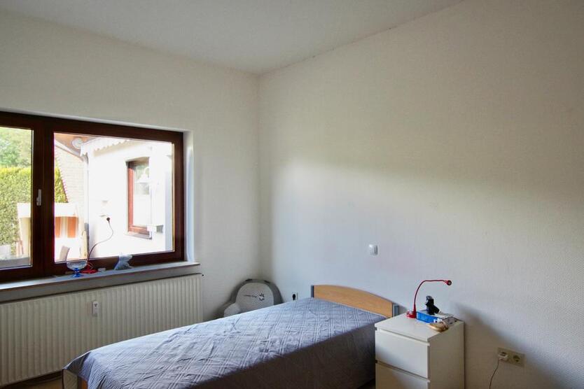 Kleines Reihenmittelhaus mit 3,5 Zimmern und Garage in Achim-Borstel