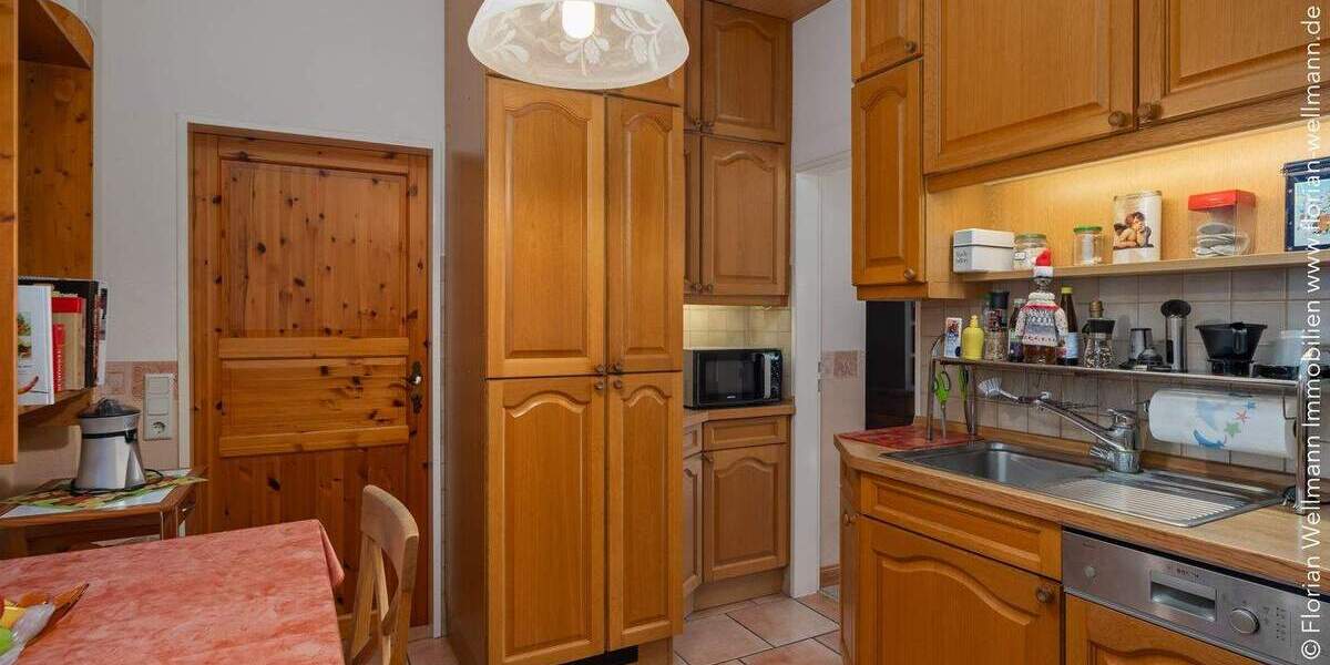 Oyten - Bassen | Gepflegtes Einfamilienhaus mit viel Platz, zwei Terrassen, großem Garten und Doppelgarage in idyllischer Ortsrandlage 7 zimmer