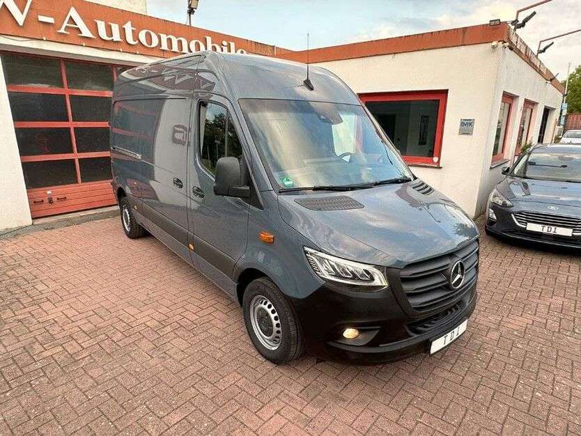 Mercedes-Benz Sprinter 18.910 km 35.800 € Bremen 28219