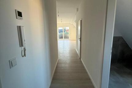 Wohnung Bremen Hemelingen - 2 Zimmer, 65 m&sup2;, 900&euro; | Angebot:26336338