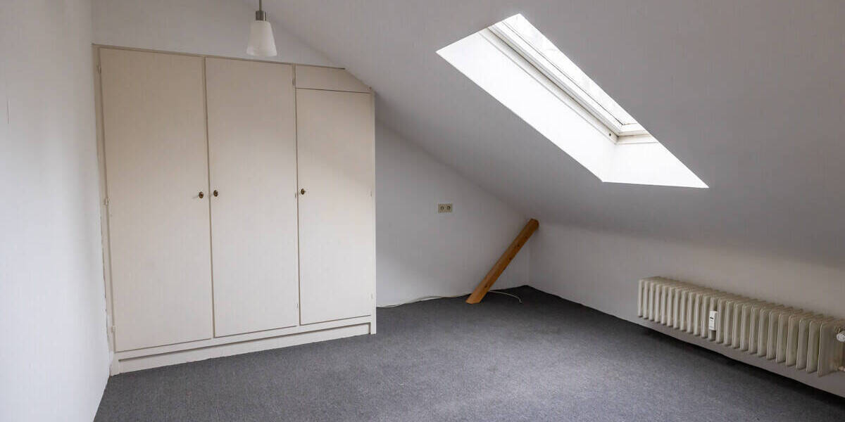 Mehrfamilienhaus, Wohnhaus Delmenhorst Iprump/Varrelgraben - 7 Zimmer, 286 m&sup2;, 297.000&euro; | Angebot:25821104