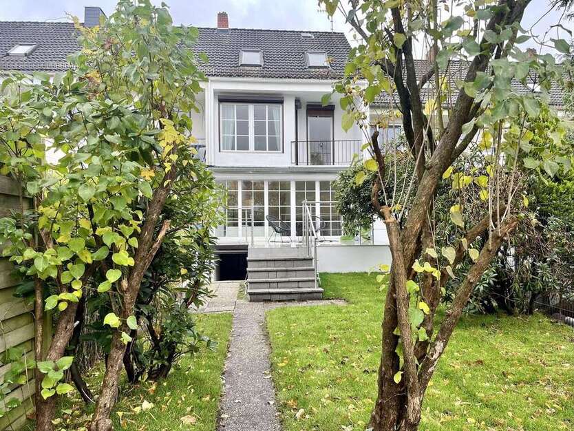 Haus zum Kaufen in Bremen 349.000 € 115 m² 4 zimmer