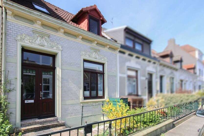 Haus zum Kaufen in Bremen 229.000 € 100 m²
