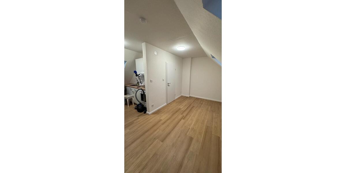 Dachgeschoßwohnung Bremen Burglesum - 1 Zimmer, 30 m&sup2;, 690&euro; | Angebot:24878718