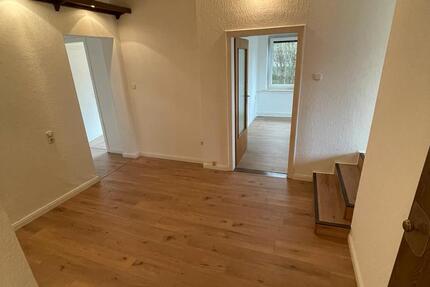 Wohnung Delmenhorst - 5 Zimmer, 130 m&sup2;, 1.250&euro; | Angebot:26338135