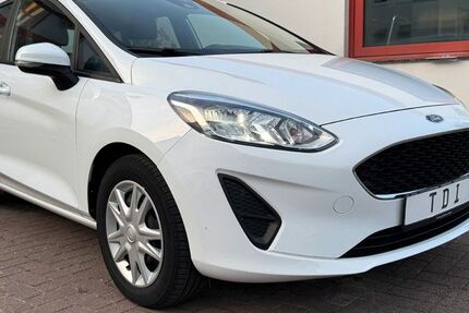 Ford Fiesta 74.200 km 10.900 € Bremen 28219